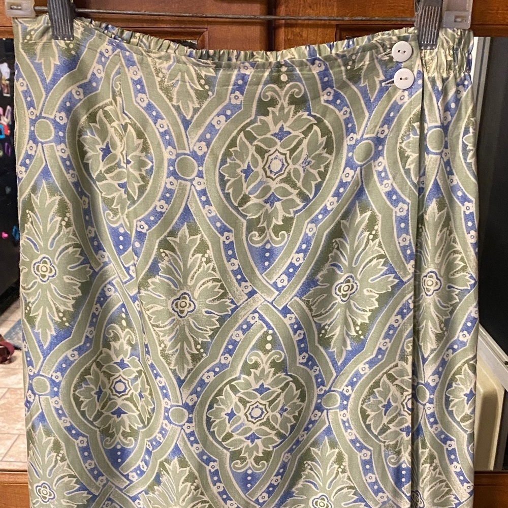Sag Harbor Elegant Patterned Midi Wrap Fairycore Skirt - Picture 3 of 10